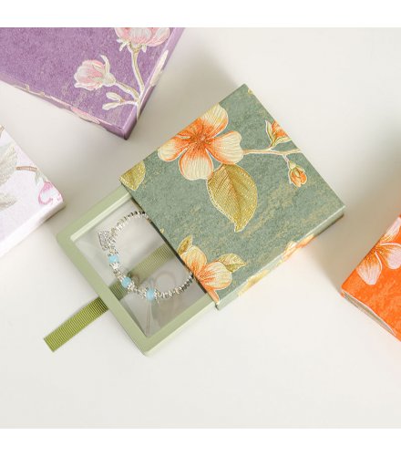 PKG013 - Floral Packaging Gift Box PKG013 - Floral Packaging Gift Box